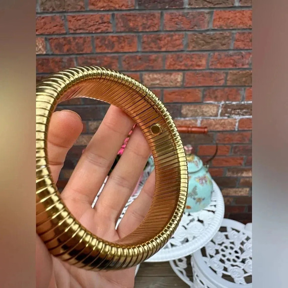 Anthropologie Gold Stainless Steel Waterproof Tarnish Snake Chain Bracelet - Picture 11 of 15